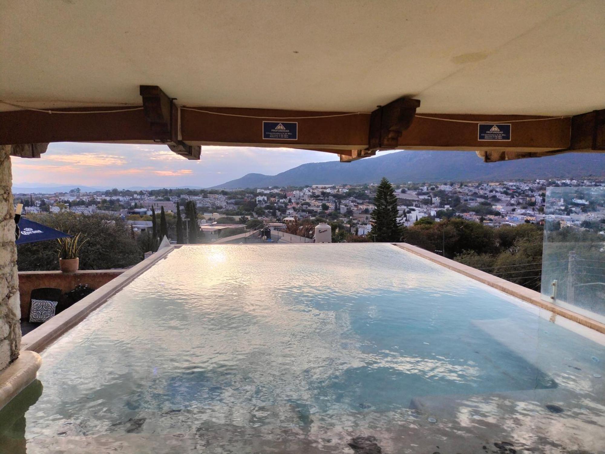 Hotel Villa Penasco Bernal Luaran gambar