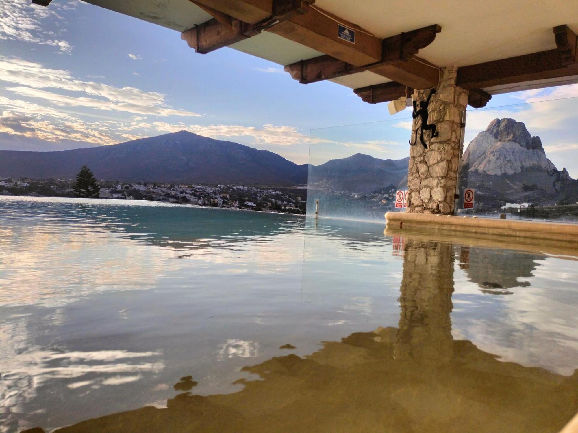 Hotel Villa Penasco Bernal Luaran gambar